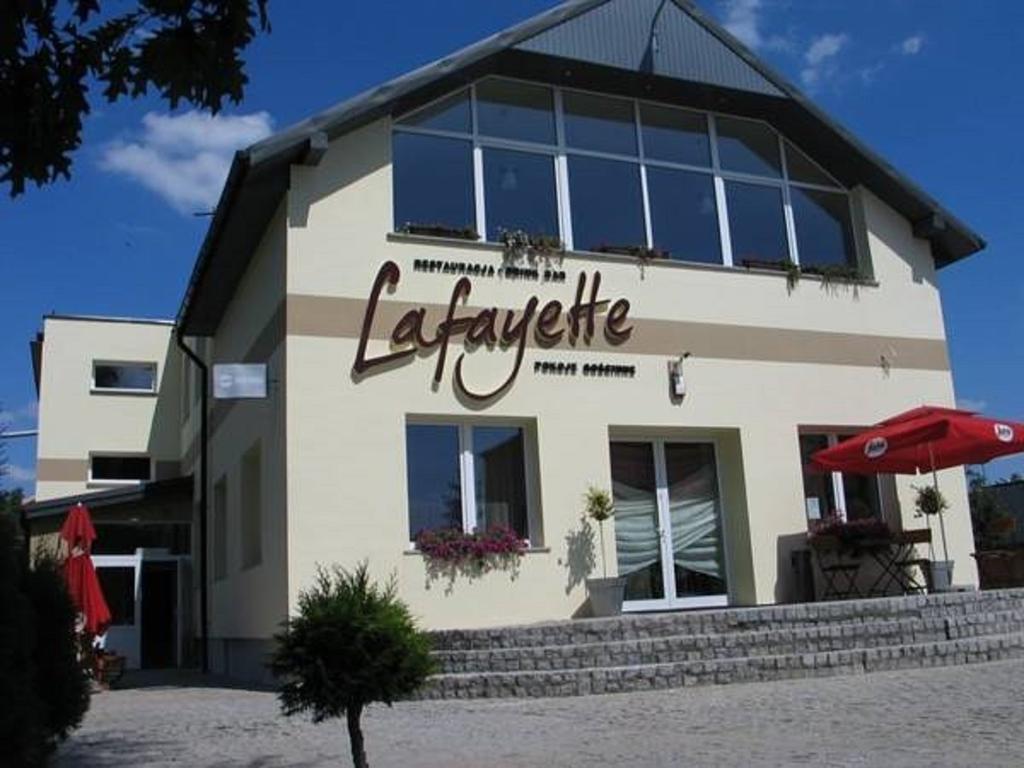 Restauracja Lafayette Pokoje Goscinne Zelów Exterior foto